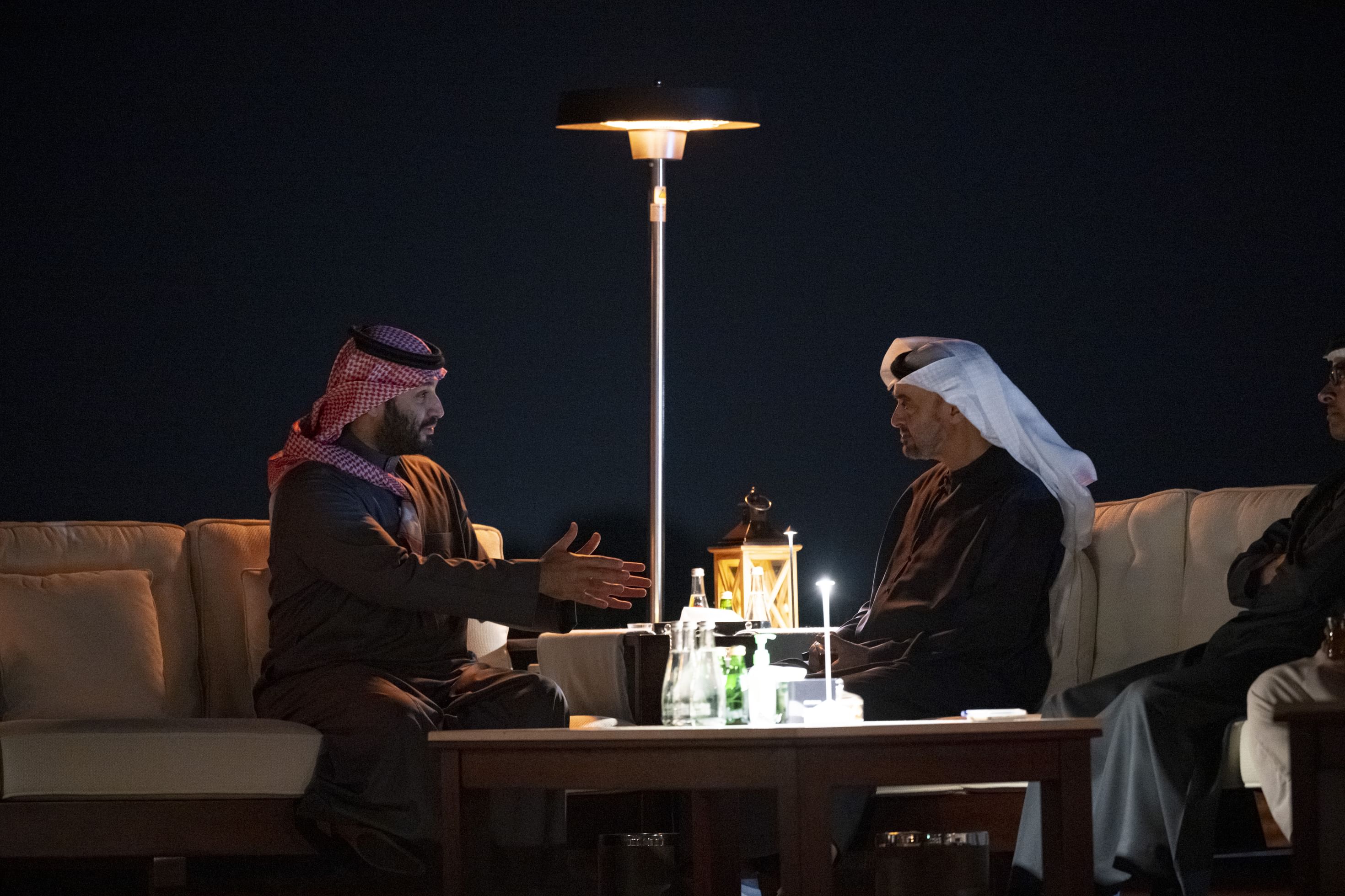الائتلاف المعكوس في اليمن: أبعاد التصعيد الإماراتي السعودي وتداعياته